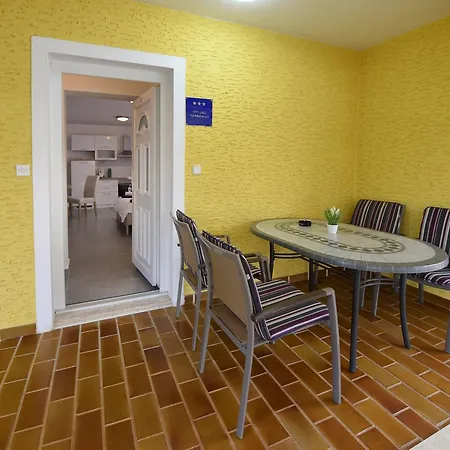 Stanic Apartman Buici
