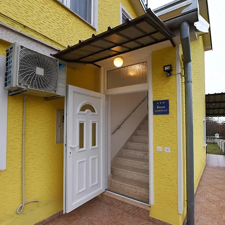 Stanic Apartman Buici
