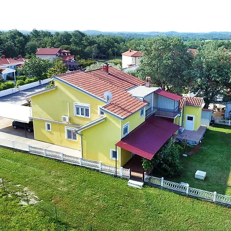 Stanic Apartman *